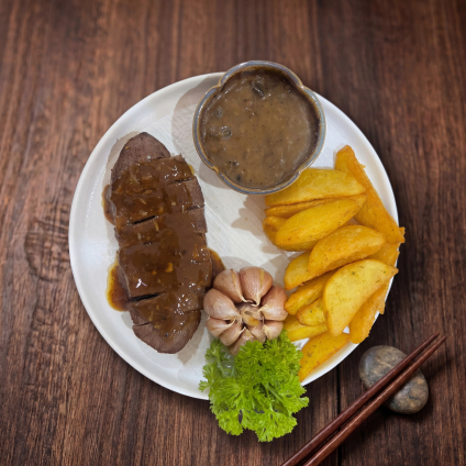 Beefsteak Bò Mỹ Sốt Tiêu 